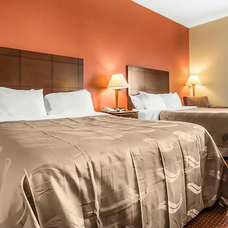 Quality Inn & Suites Lawrenceburg Εξωτερικό φωτογραφία