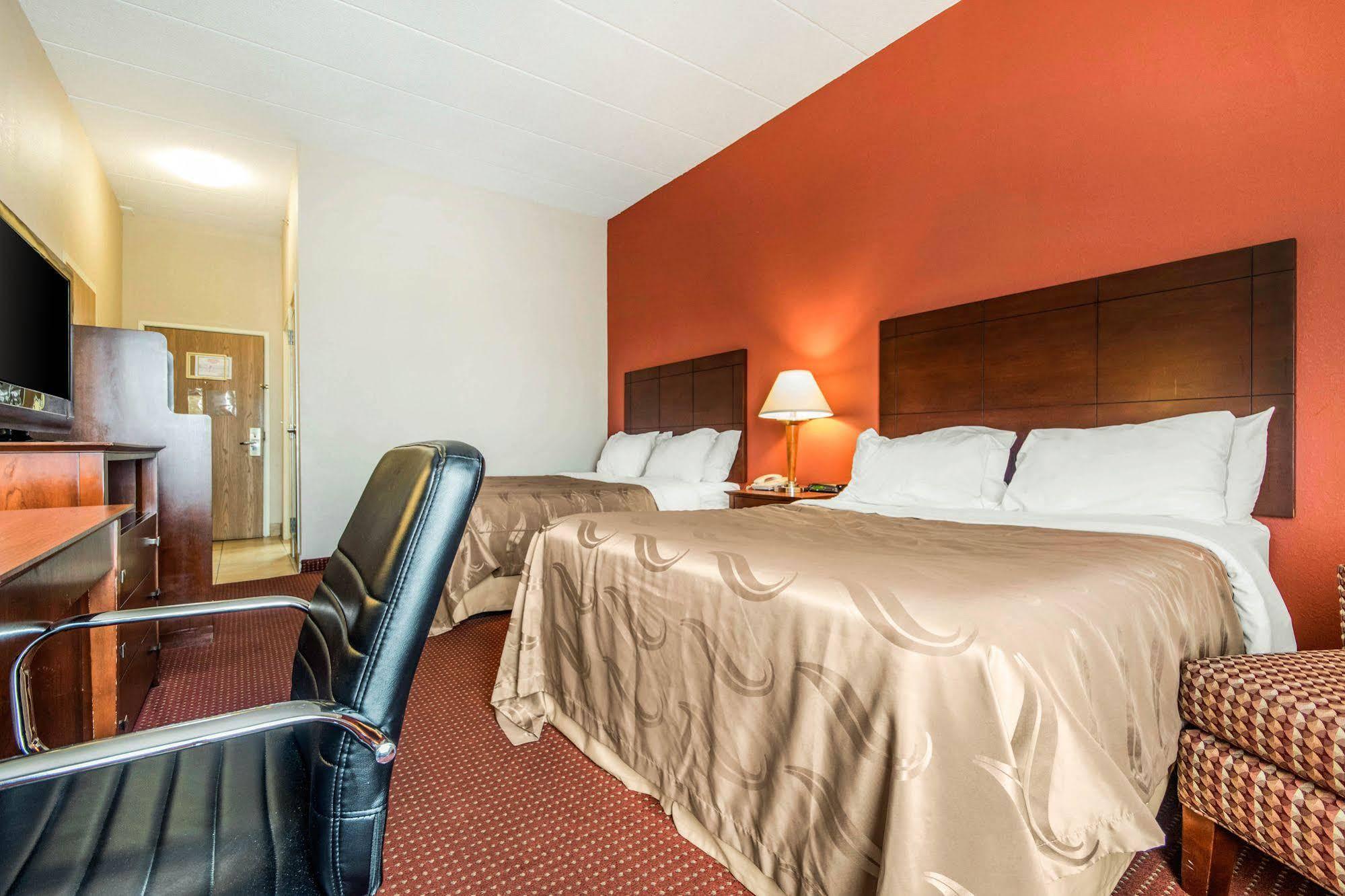 Quality Inn & Suites Lawrenceburg Εξωτερικό φωτογραφία