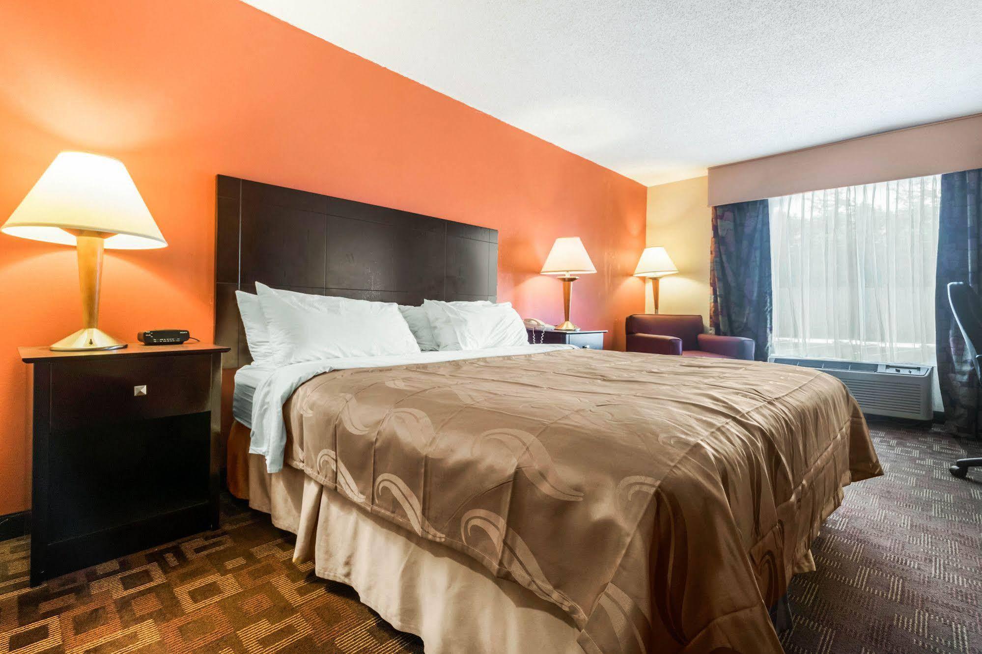 Quality Inn & Suites Lawrenceburg Εξωτερικό φωτογραφία