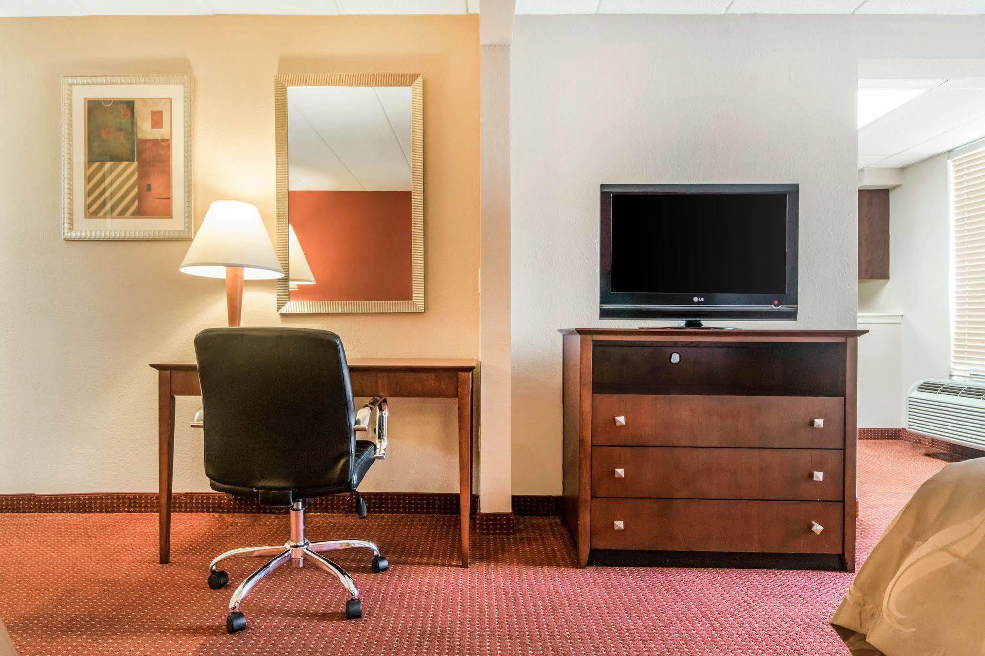Quality Inn & Suites Lawrenceburg Εξωτερικό φωτογραφία